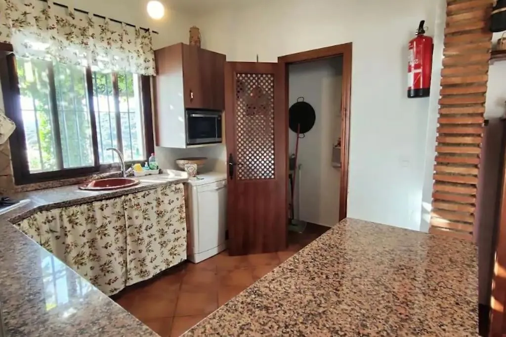 Casa La Roca Villa El Gastor Spain